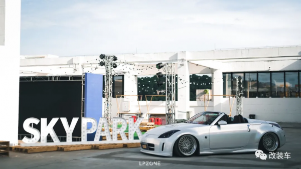 稀有的敞篷日產350Z變身伏地魔,這不是";淑女";是";辣妹"; 稀有的敞篷日產350Z變身伏地魔,這不是";淑女";是";辣妹";