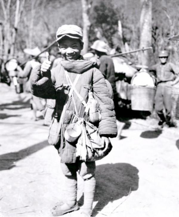 松山戰役有多慘烈,傷亡7783人就有1000多名娃娃兵,最小年僅9歲 松山戰役有多慘烈,傷亡7783人就有1000多名娃娃兵,最小年僅9歲