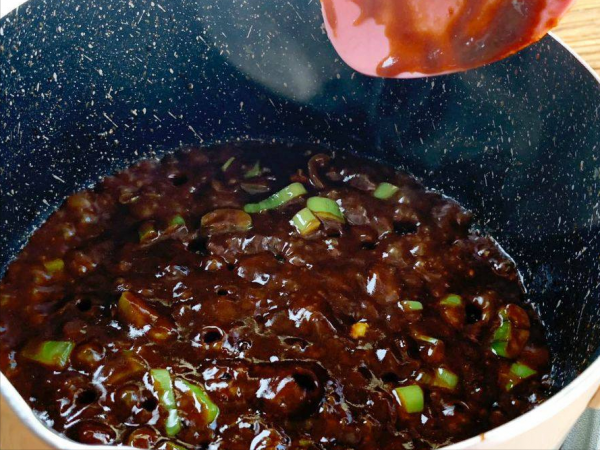 冬天大魚大肉靠邊站，俺家最愛吃這道燉菜，好吃實惠天天吃都不膩