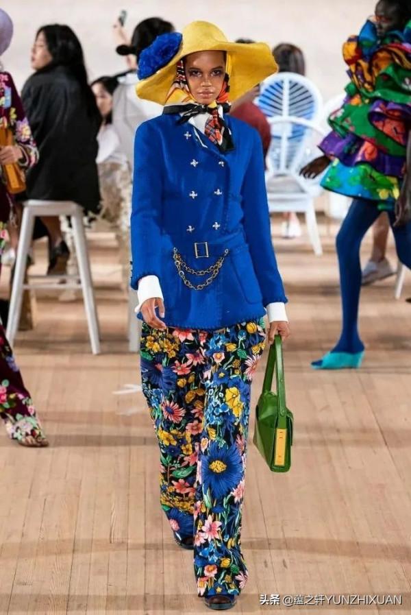 秋冬穿藍色也太好看了吧