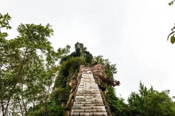 萬州人頭寨風景圖