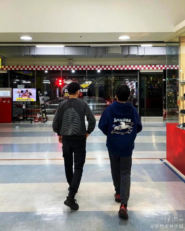 林志穎和Kimi,已經不是爸爸去哪兒的破小孩了 林志穎和Kimi,已經不是爸爸去哪兒的破小孩了