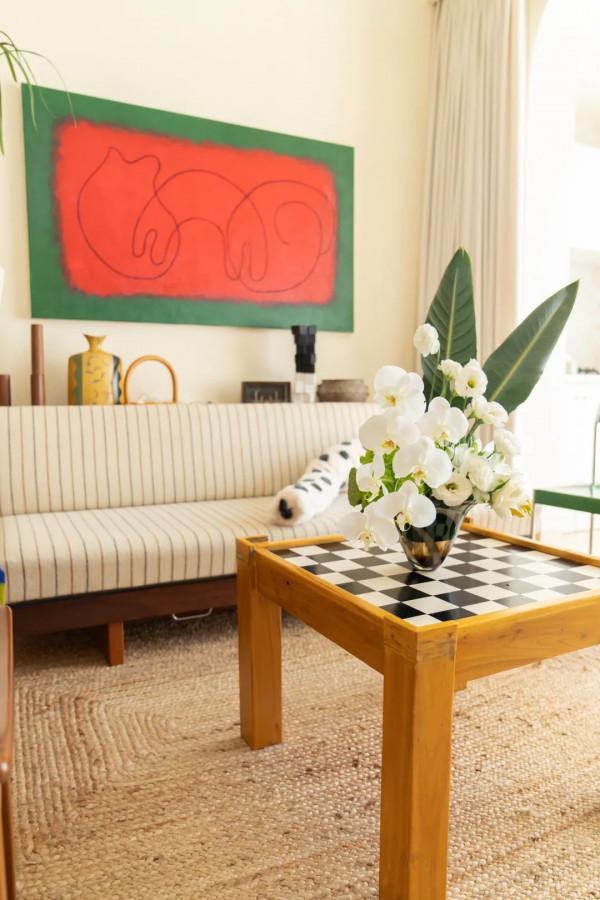 她在30歲前實現了家的夢想：落地窗大浴缸，春看櫻花秋賞楓葉