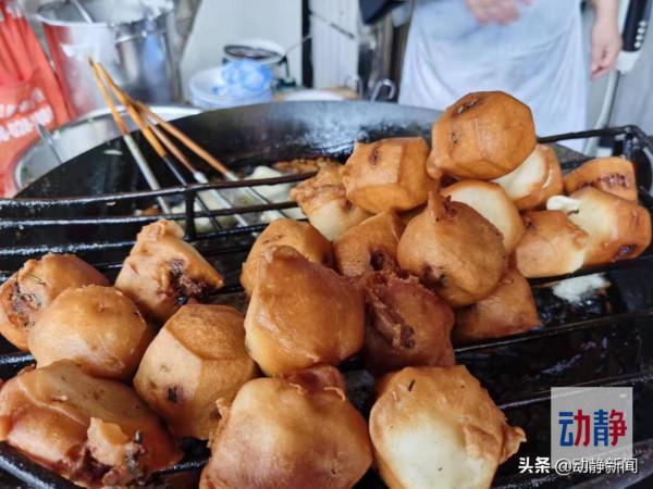 逛吃貴州丨油炸茼蒿菜的顏值堪比“黃金葉”，話說誰不愛這一口油炸風味