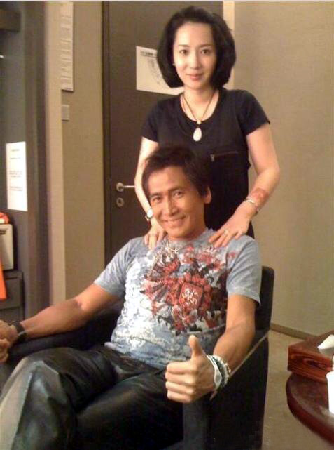 “四川女婿”齊秦：50歲娶小妻子，因為一個人愛上一個省