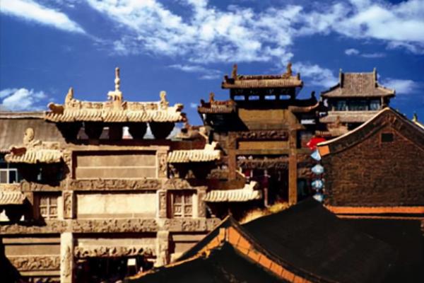 遼寧儲存完整的明代古城，歷來是兵家必爭之地，規模不輸西安古城