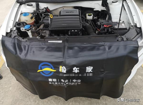 6萬多買輛才開四年的大眾寶來,扒開膠條讓人痛惜,賣家套路深 6萬多買輛才開四年的大眾寶來,扒開膠條讓人痛惜,賣家套路深