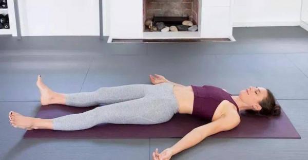 瑜伽山式怎麼調整?我整理出了關鍵的4個步驟,你照著試試看呢 瑜伽山式怎麼調整?我整理出了關鍵的4個步驟,你照著試試看呢