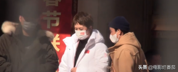 春晚四次聯排：趙麗穎一笑迷人，張小斐美目顧盼，朱一龍走路生風