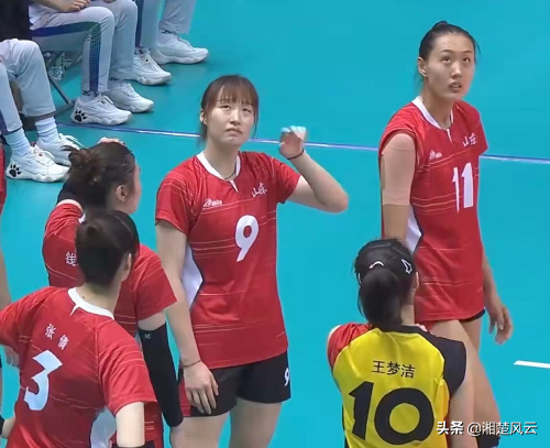 山東女排3-0浙江止連敗,沈佳蓉缺席,孫若菁受限對浙江隊影響大 山東女排3-0浙江止連敗,沈佳蓉缺席,孫若菁受限對浙江隊影響大