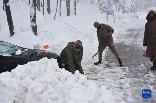 巴基斯坦雨雪天氣致至少32人死亡