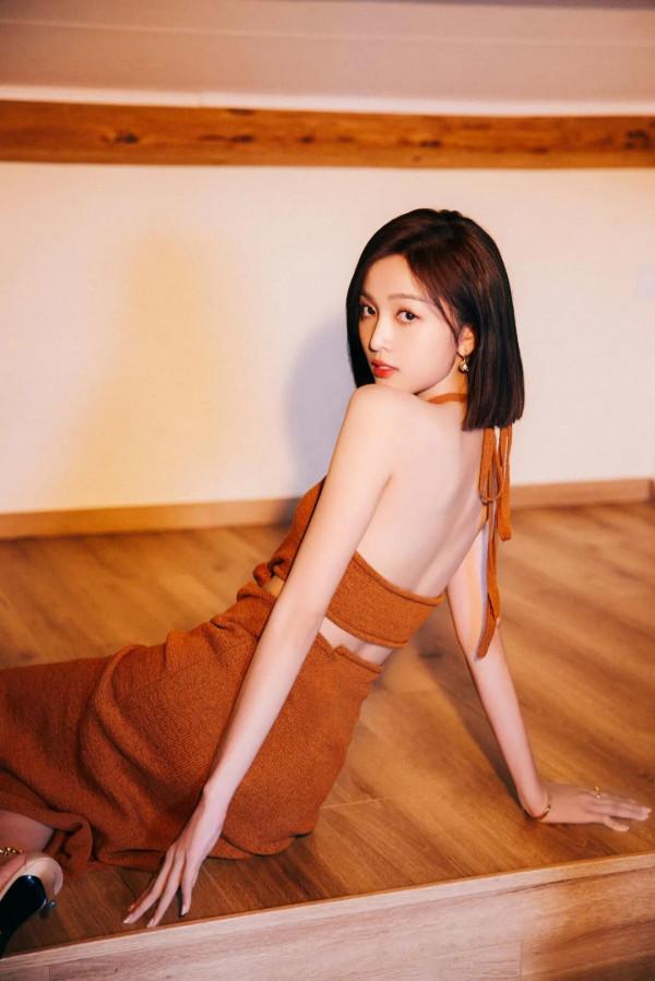 吳宣儀高畫質桌布