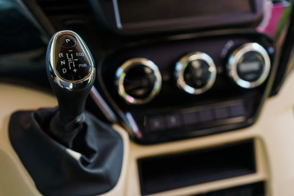 宇通“雍和”系列房車上線 京劇臉譜配色 濃郁國風氣息 高階品質體驗