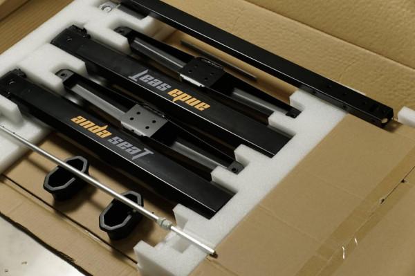 成年人的快樂屋，一桌一椅三兩平足以，新年煥新裝，簡約實用桌面