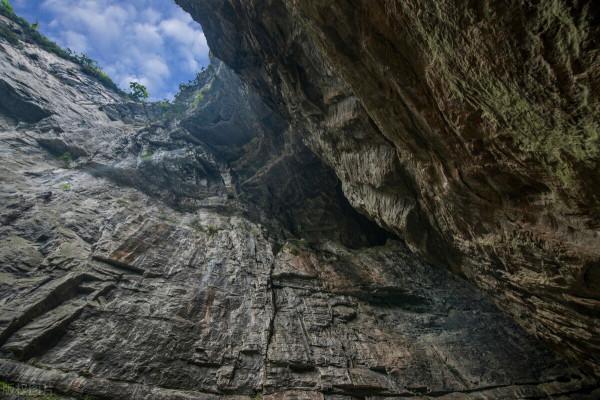 雄偉壯麗的天生三橋