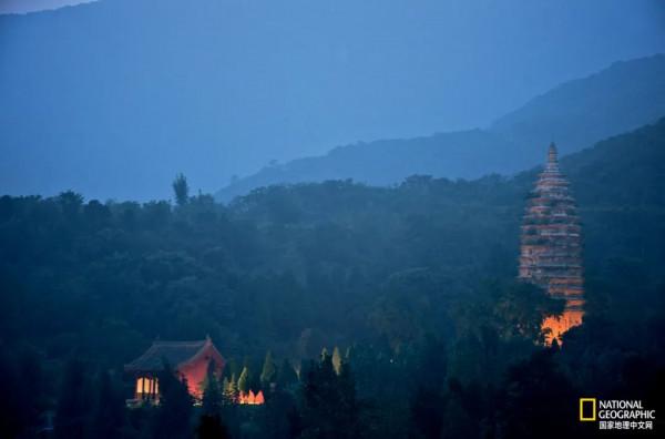 嵩山為什麼是“人間C位”？