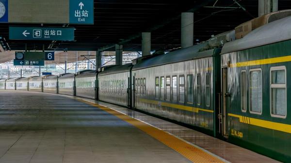 火車硬臥和硬座的區別？除了價格和休息方式外，還有幾點也不相同