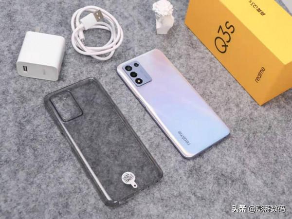 最低1599元！這三款千元機都是高顏值效能機，你會選擇哪個？