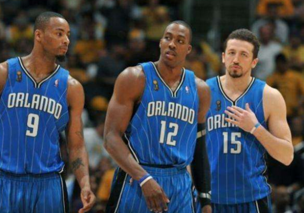 小前鋒x2，無限搖擺