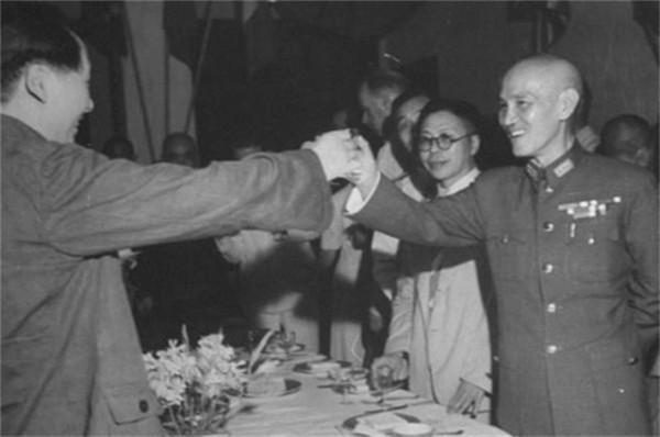 1945年重慶談判，蔣介石讓毛主席擔任省長，主席聽後什麼反應？