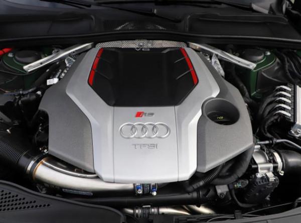 設計儒雅卻在";扮豬吃老虎";,V6發動機可4.1秒破百,全系標配四驅 設計儒雅卻在";扮豬吃老虎";,V6發動機可4.1秒破百,全系標配四驅