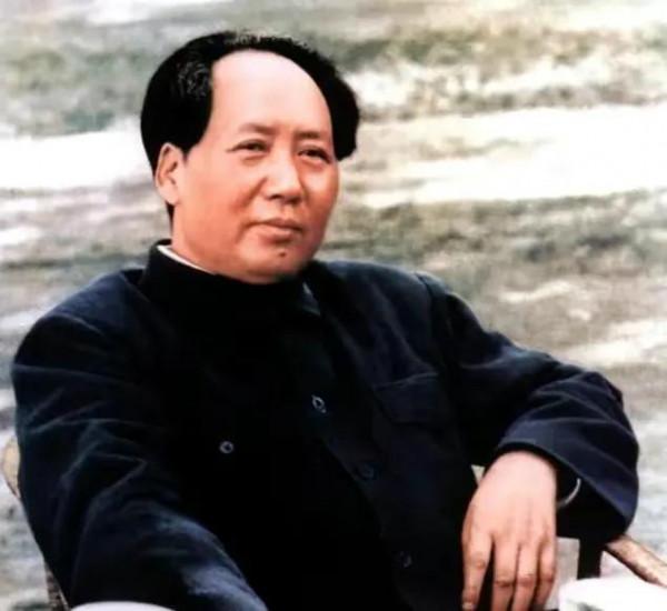 李宗仁派密使見毛主席，想要“劃江而治”，主席：我們不是宋襄公