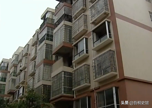 湖南養女高考金榜題名，卻與富豪爸爸相認，貧窮養父忍痛讓其抉擇