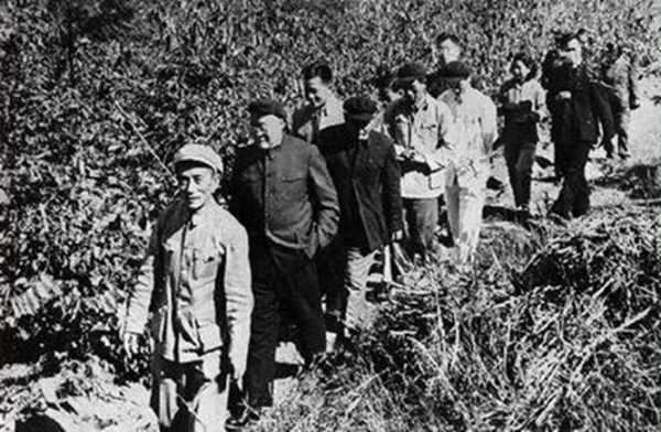 1986年，劉伯承逝世，妻子汪榮華向中央提出一個申請，後91歲病逝