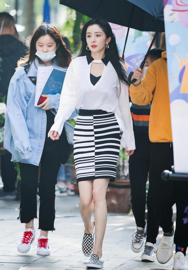 楊冪拍戲路透,這狀態也太好了吧 楊冪拍戲路透,這狀態也太好了吧