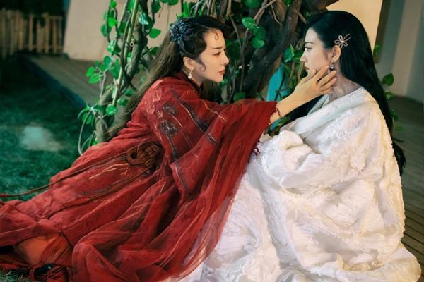 總感覺薇婭穿古裝像一個人，終於找到了