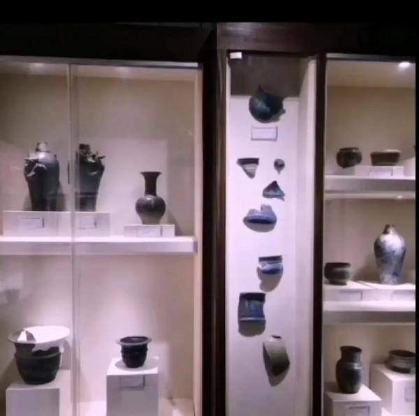 婺州窯“宋代.黑底.天藍釉藍白兔毫窯變茶盞”(古代南方分相釉) 婺州窯“宋代.黑底.天藍釉藍白兔毫窯變茶盞”(古代南方分相釉)