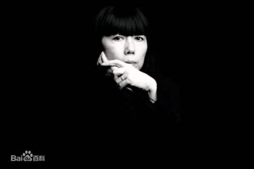 CommedesGarcons-川久保玲的時尚藝術 CommedesGarcons-川久保玲的時尚藝術