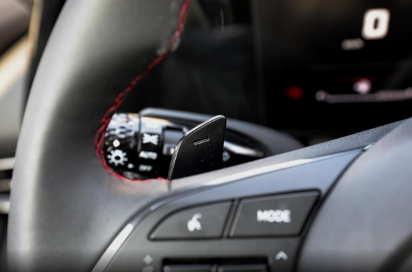 思域不香了?現代伊蘭特出黑騎士限量版,燃油表現亮了 思域不香了?現代伊蘭特出黑騎士限量版,燃油表現亮了