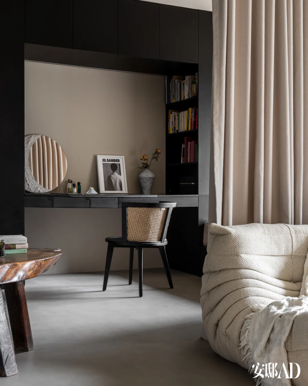 巧用大地色系，時尚買手店主理人擁有了“留白”小宅