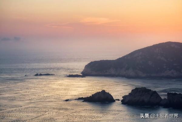 穿過原始質樸的龍泉村，於&OpenCurlyDoubleQuote;山海奇觀&rdquo;看金色夕陽染盡的汪洋大海