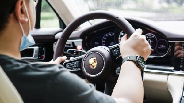 豪車為什麼總超速? 豪車為什麼總超速?