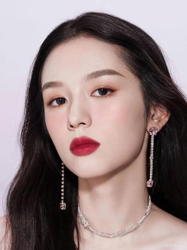 典雅仙女味：周也