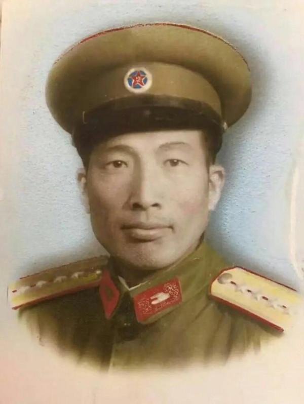 建國初期的共和國軍人：一組上色老照片，重溫那段激情燃燒的歲月