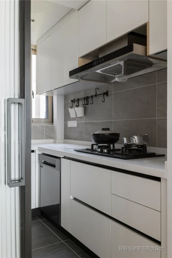 純正日式風，小時候看櫻桃小丸子留下的榻榻米情結終於實現啦