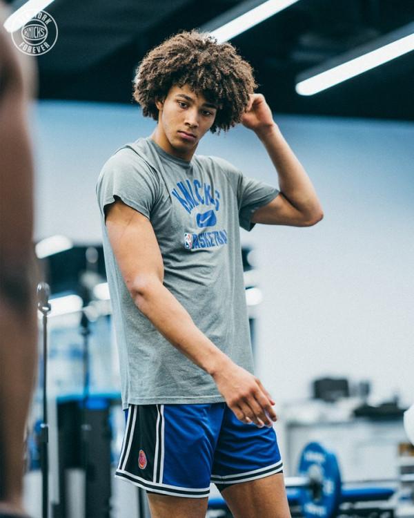 尼克斯官方曬球員訓練照：嶄新的面孔，相同的態度