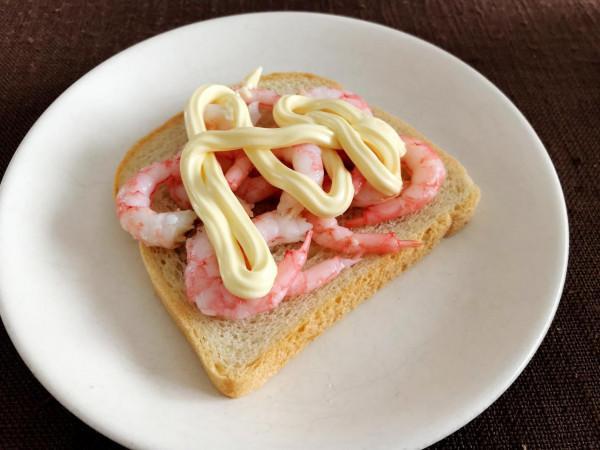 吐司麵包別就知道做三明治，花樣翻新當下午茶和晚餐，全家歡喜