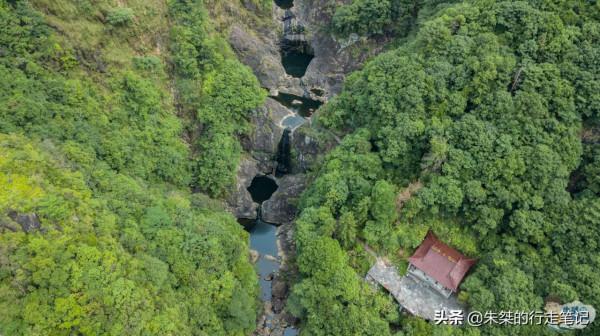 泰順，除了蜚聲中外的古廊橋，還有被譽“浙南小九寨”的自然景觀