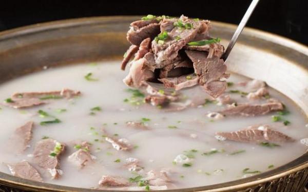 羊肉是子宮肌瘤的“發物”嗎？醫生提醒：這4物，再饞也要少吃