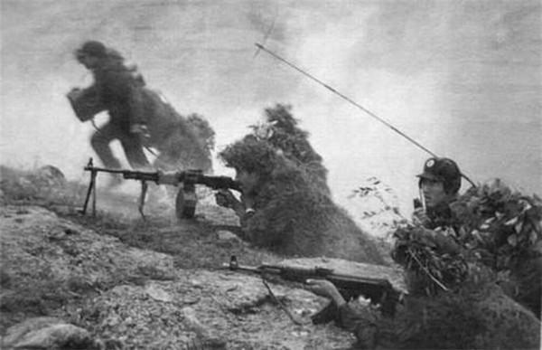 1976年9月9日,中國人民震驚之餘開始思考,中國向何處去? 1976年9月9日,中國人民震驚之餘開始思考,中國向何處去?