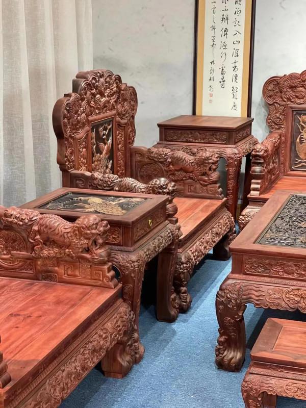 血檀霸王雄獅孔雀開屏沙發十二件套