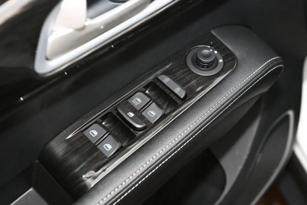 五菱宏光S3對比斯威X7，國產中型SUV如何選擇？