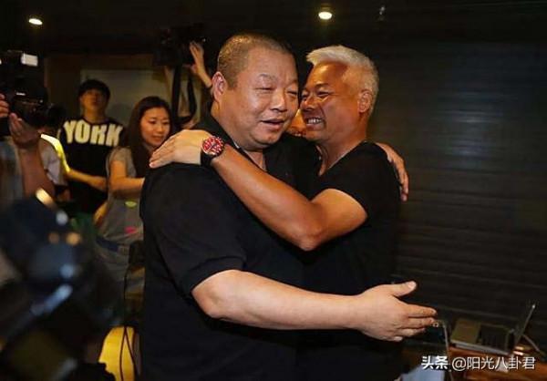 90年代最紅內地男歌手現狀，2人病逝，有人被砍，有人成億萬富豪