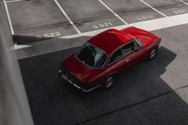 阿爾法羅密歐Giulia GT Restomod售價475,000美元全球僅22輛 阿爾法羅密歐Giulia GT Restomod售價475,000美元全球僅22輛