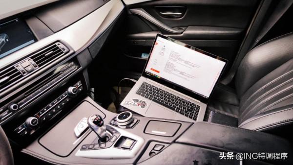 12款寶馬M5 4.4T刷ecu，ING特調8缸“機皇”能釋放多大潛能？