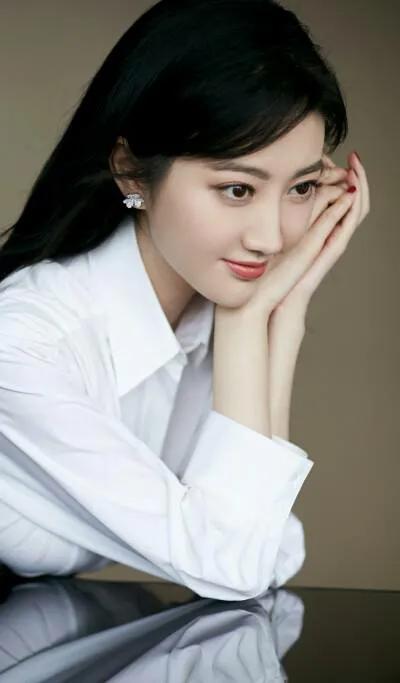 著名演員景甜，真的很甜，美麗大方